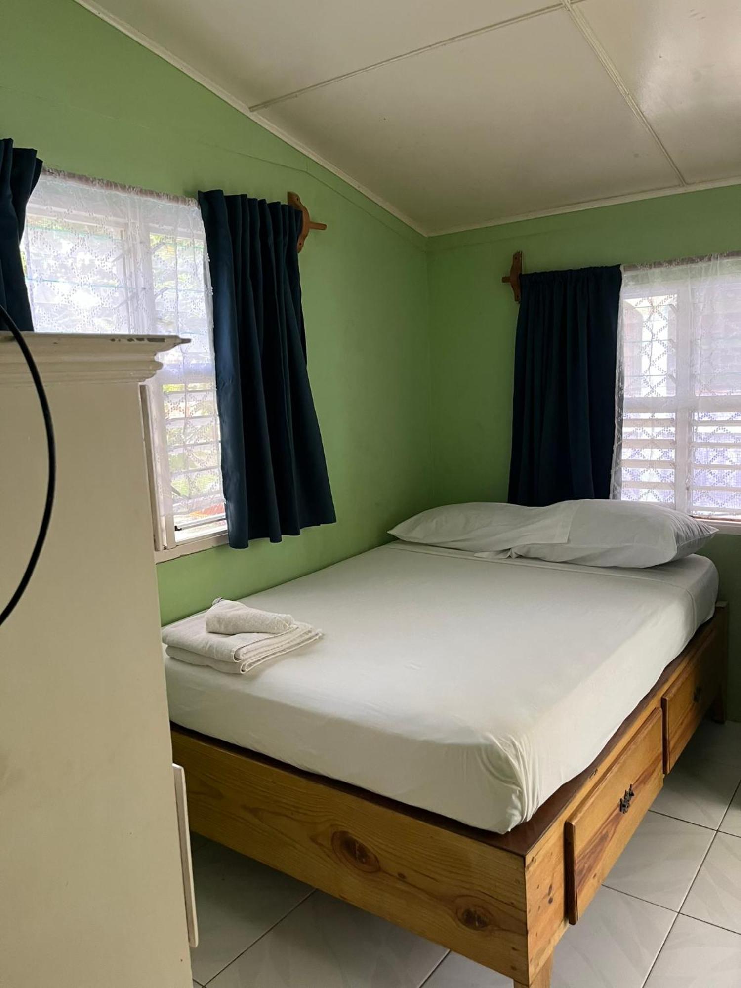 Andre'S Guest House Negril Exterior foto