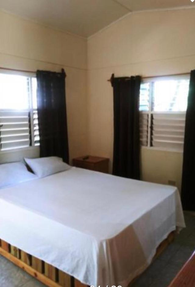 Andre'S Guest House Negril Cameră foto